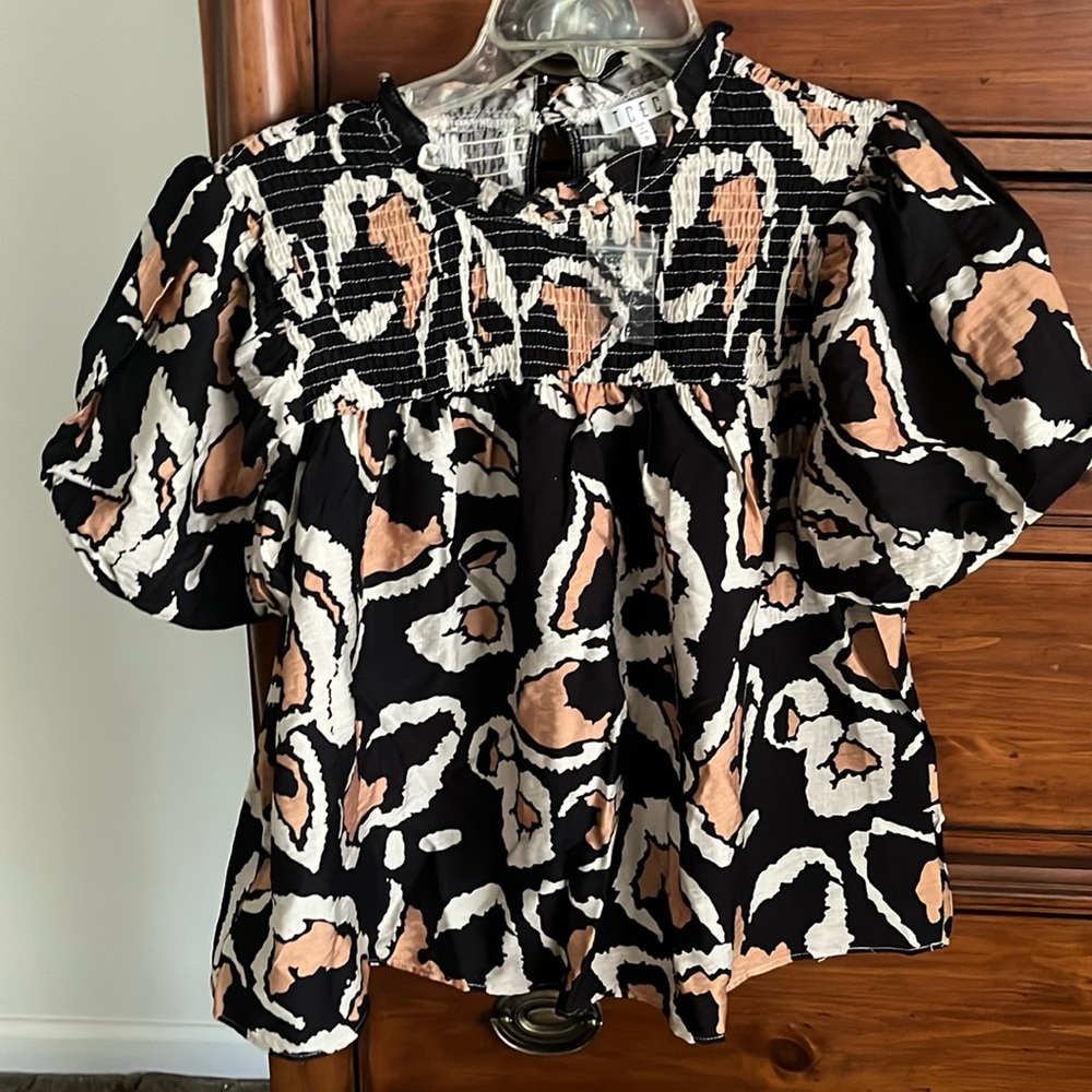 Boutique blouse
